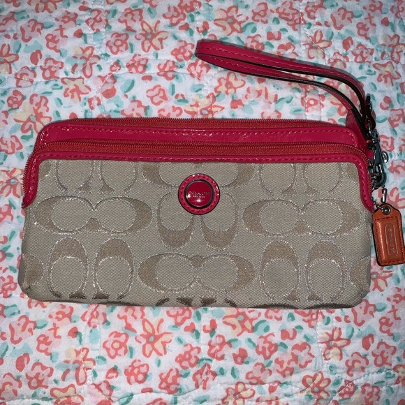 Coach Wallet wristlet - Picture 1 of 3